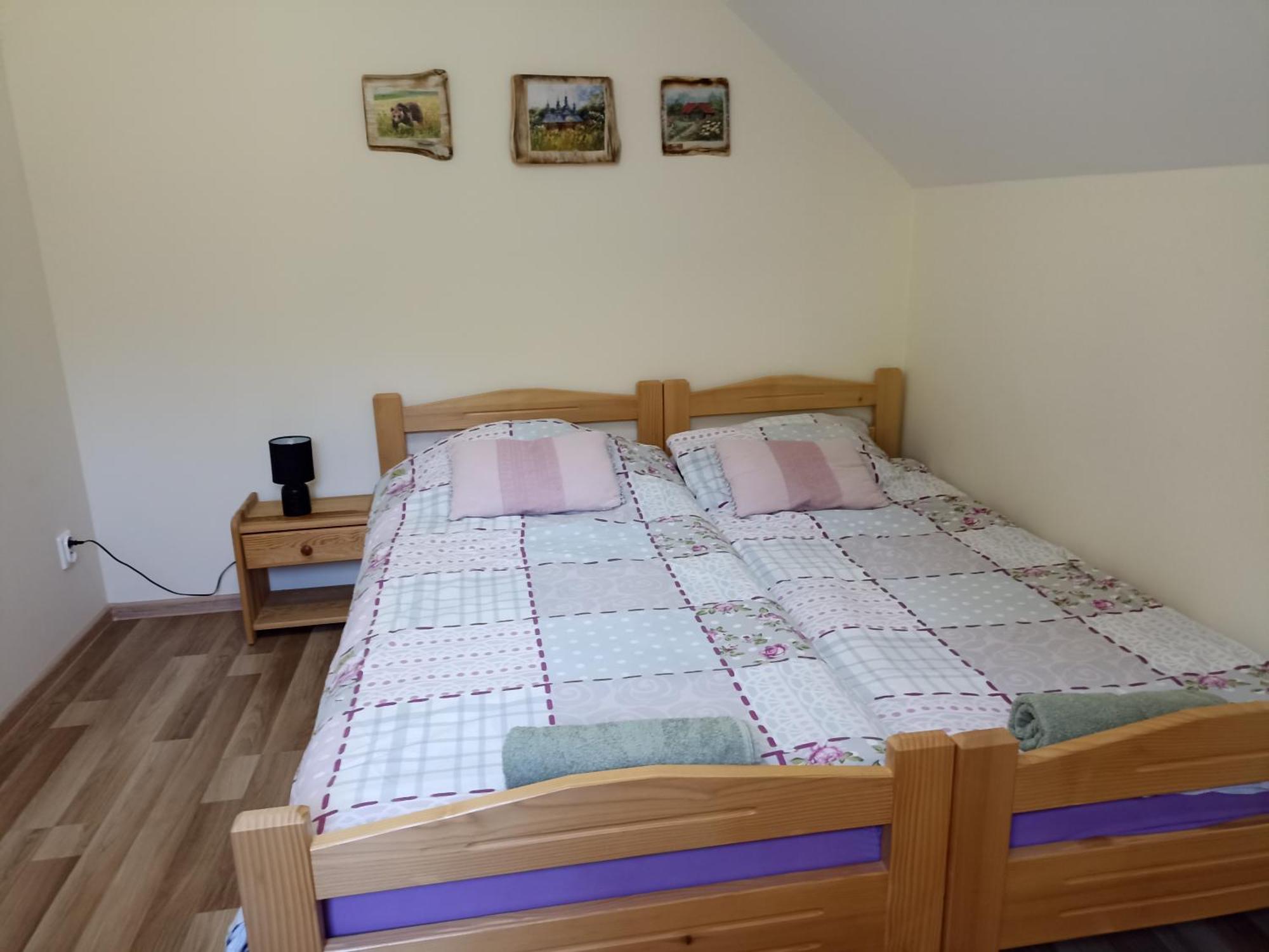 Domki I Apartamenty Nad Jeziorem Solinskim Z Basenem I Widokiem Na Gory Wolkowyja Habitación foto