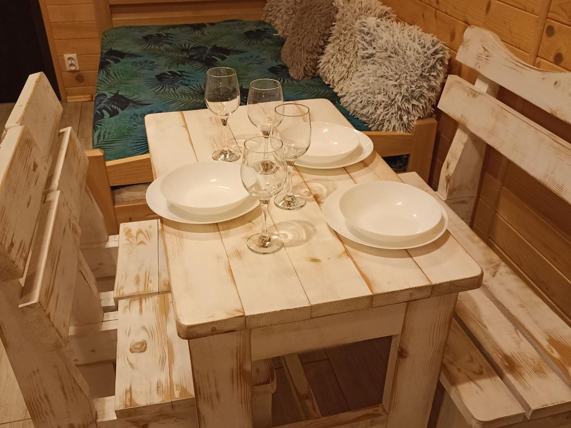 Domki I Apartamenty Nad Jeziorem Solinskim Z Basenem I Widokiem Na Gory Wolkowyja Exterior foto